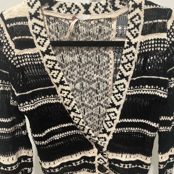 Free People Cardigan WOMENS XS Crochet Open Knit Aztec Stripe Long Sleeve Crop - Picture 2 of 4